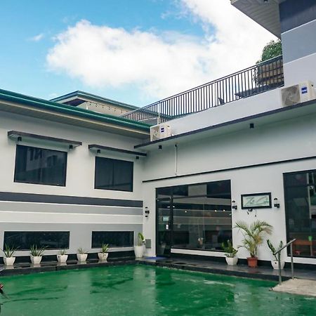 Ziet Hotel Mambajao Bagian luar foto