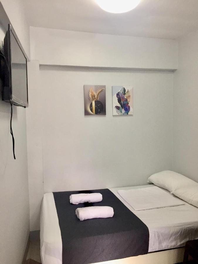 Ziet Hotel Mambajao Ruang foto