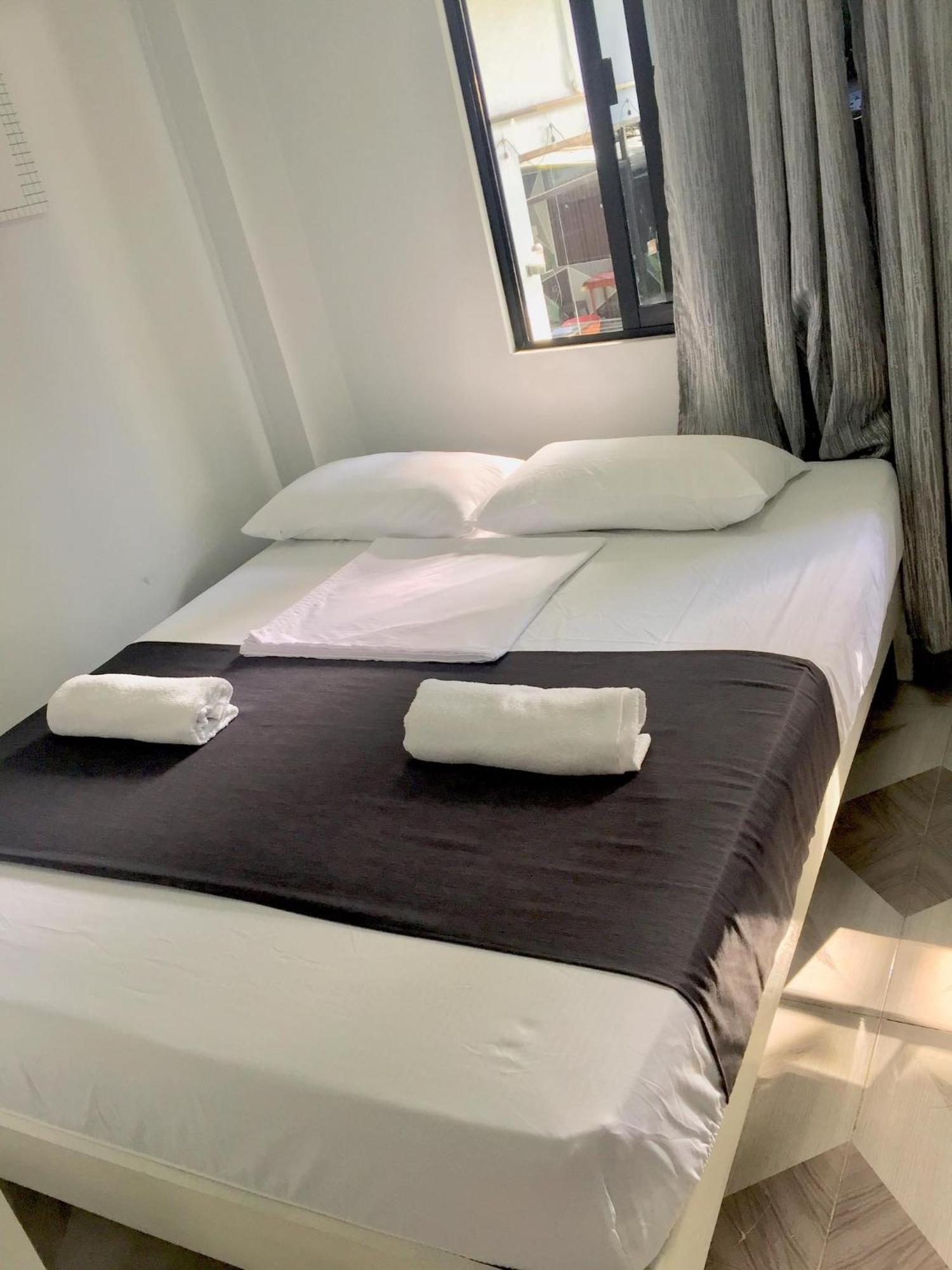 Ziet Hotel Mambajao Ruang foto