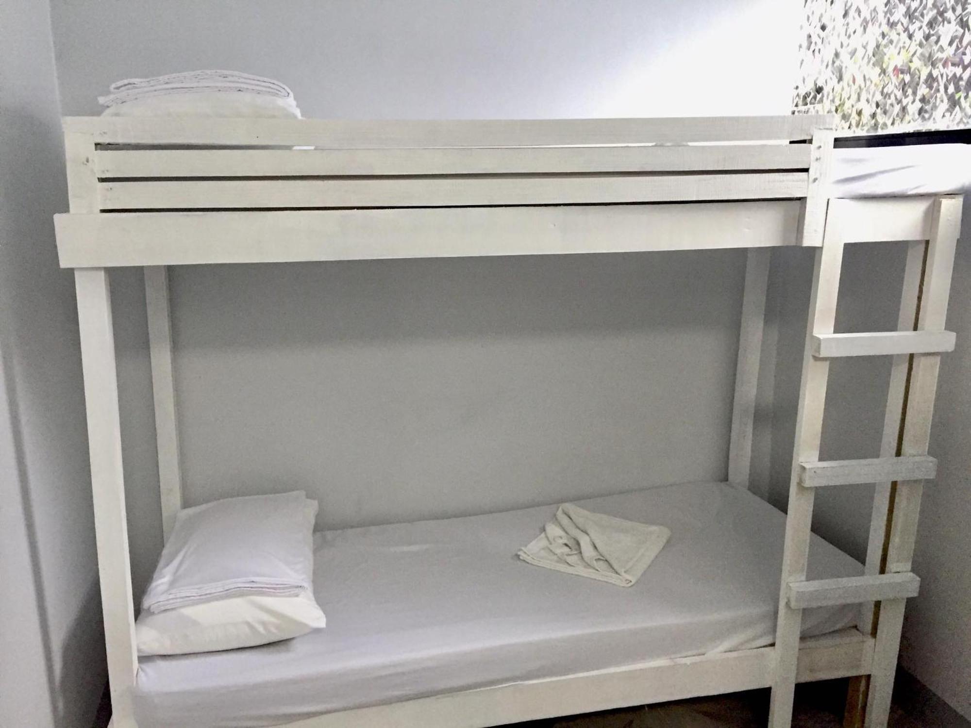 Ziet Hotel Mambajao Ruang foto